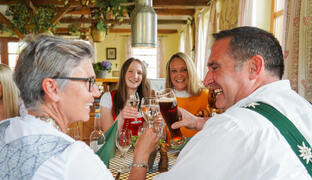 Feiern mit Stadlzauber!